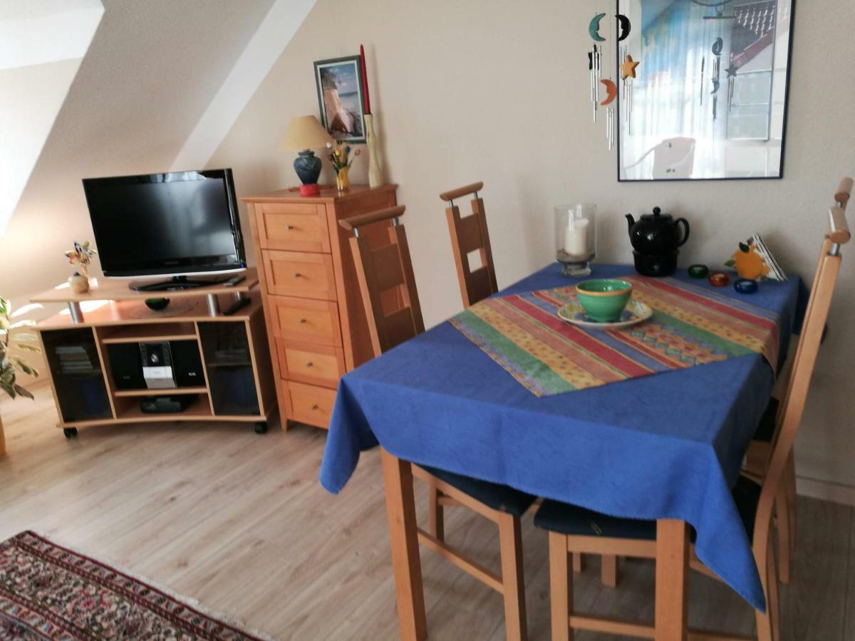 2-Zimmer Ferienwohnung Im Zentrum Von Binz Esterno foto